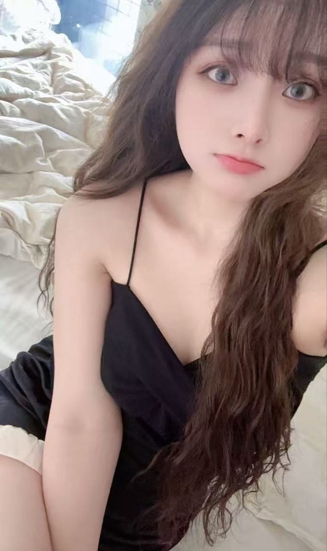 青海省西宁市颜值紧致小嫩妹的公开照片