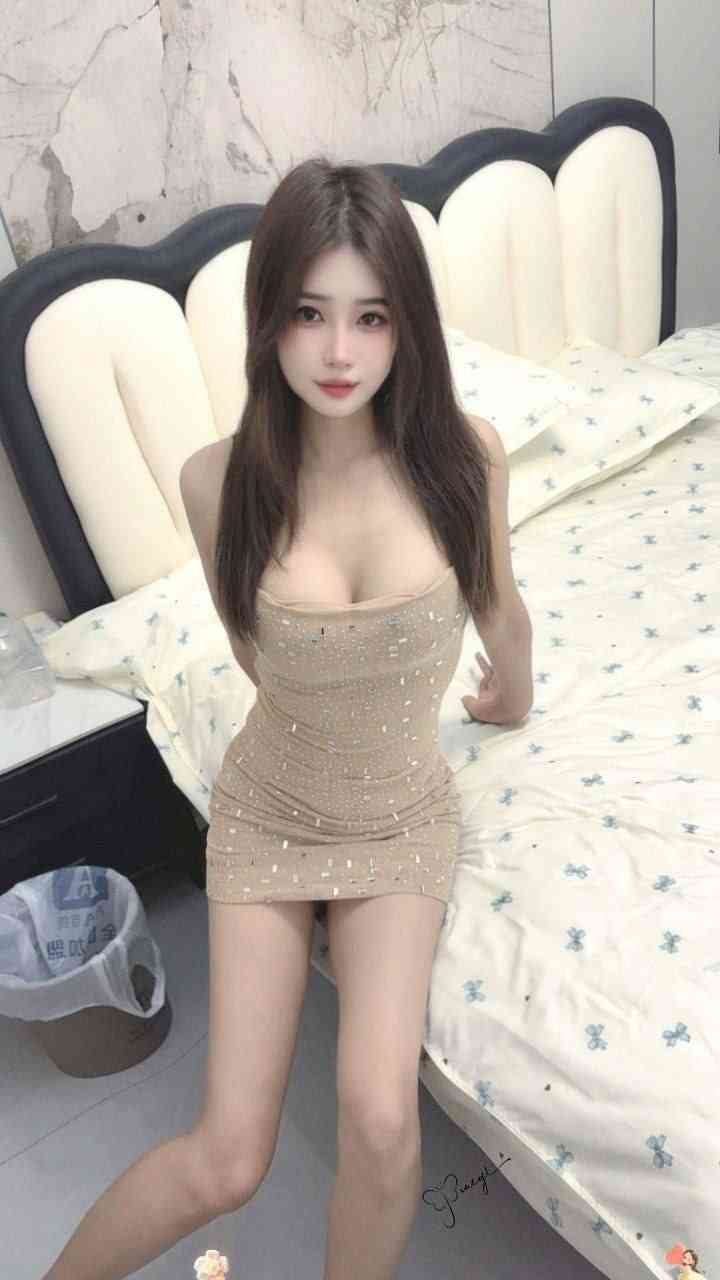 新疆维吾尔自治区乌鲁木齐市清纯大胸粉穴开苞女孩有公寓的公开照片
