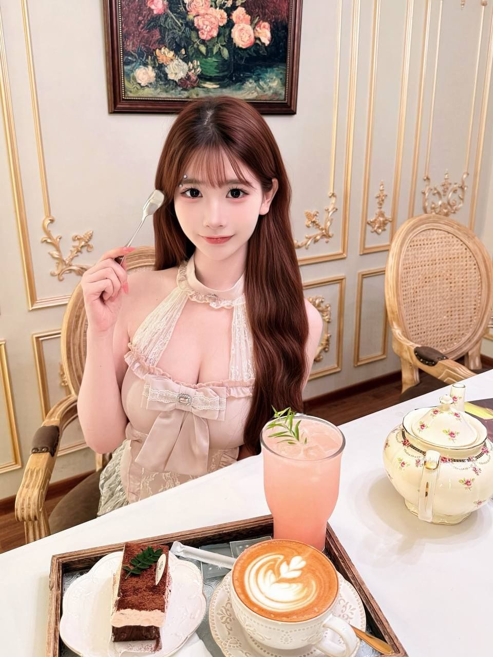 上海市黄浦区性感萝莉校花有体检带公寓的公开照片
