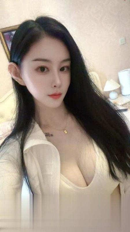 浙江省温州市风骚黑丝小姨子的公开照片