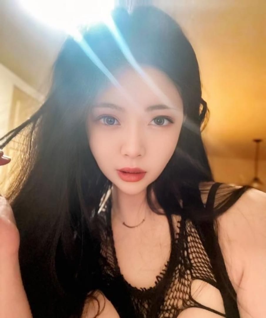 香港特别行政区香港E奶爆乳御姐的公开照片